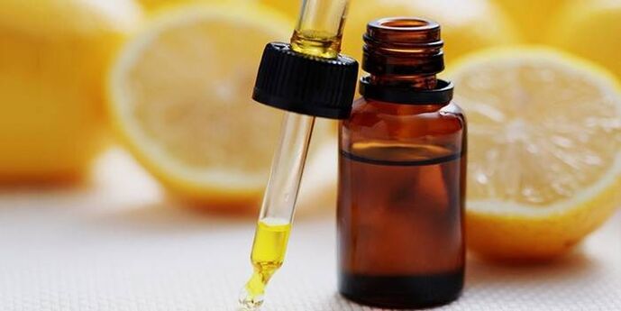L'huile de citron rajeunit la peau